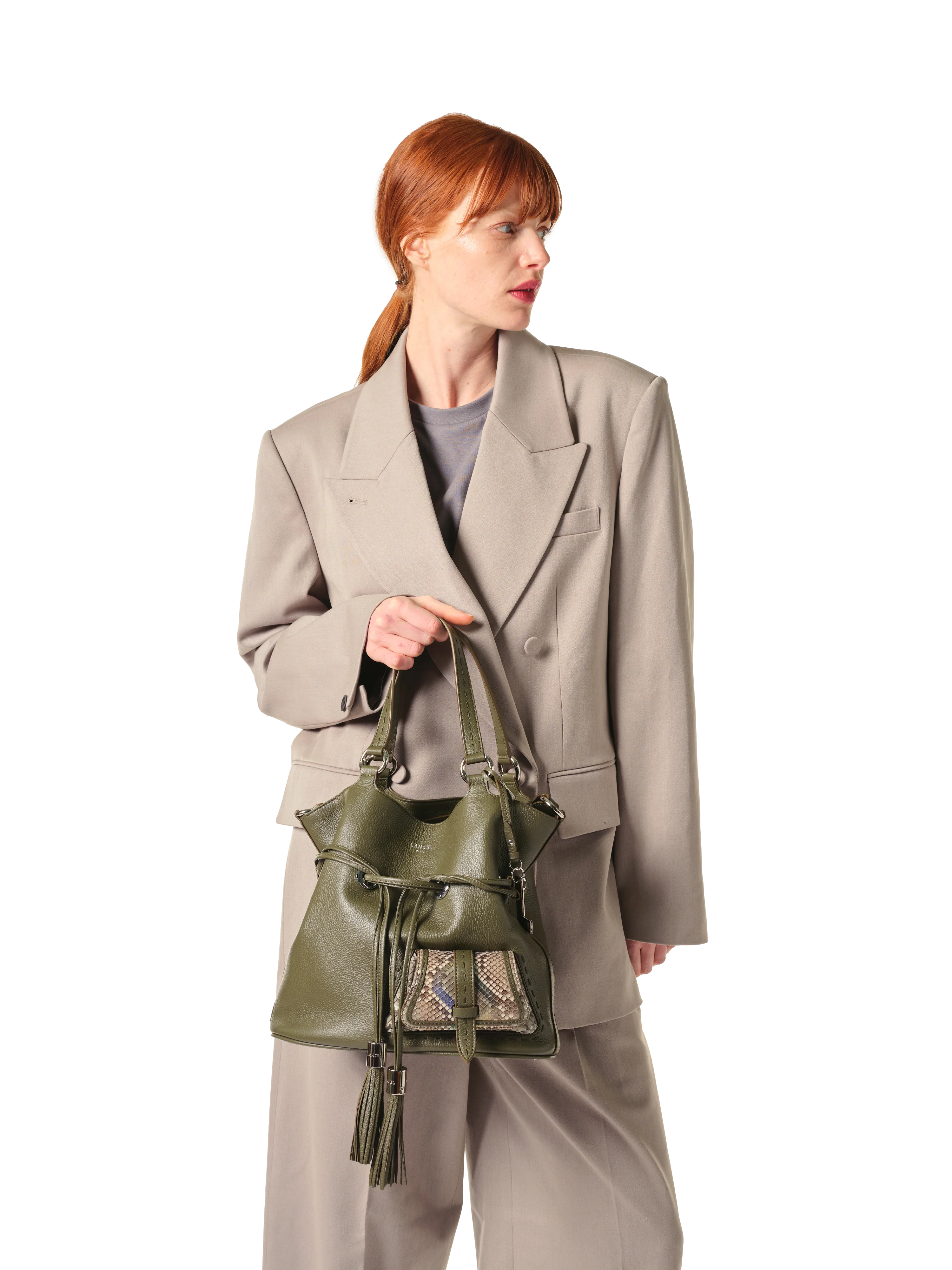 M BUCKET BAG - Image 7