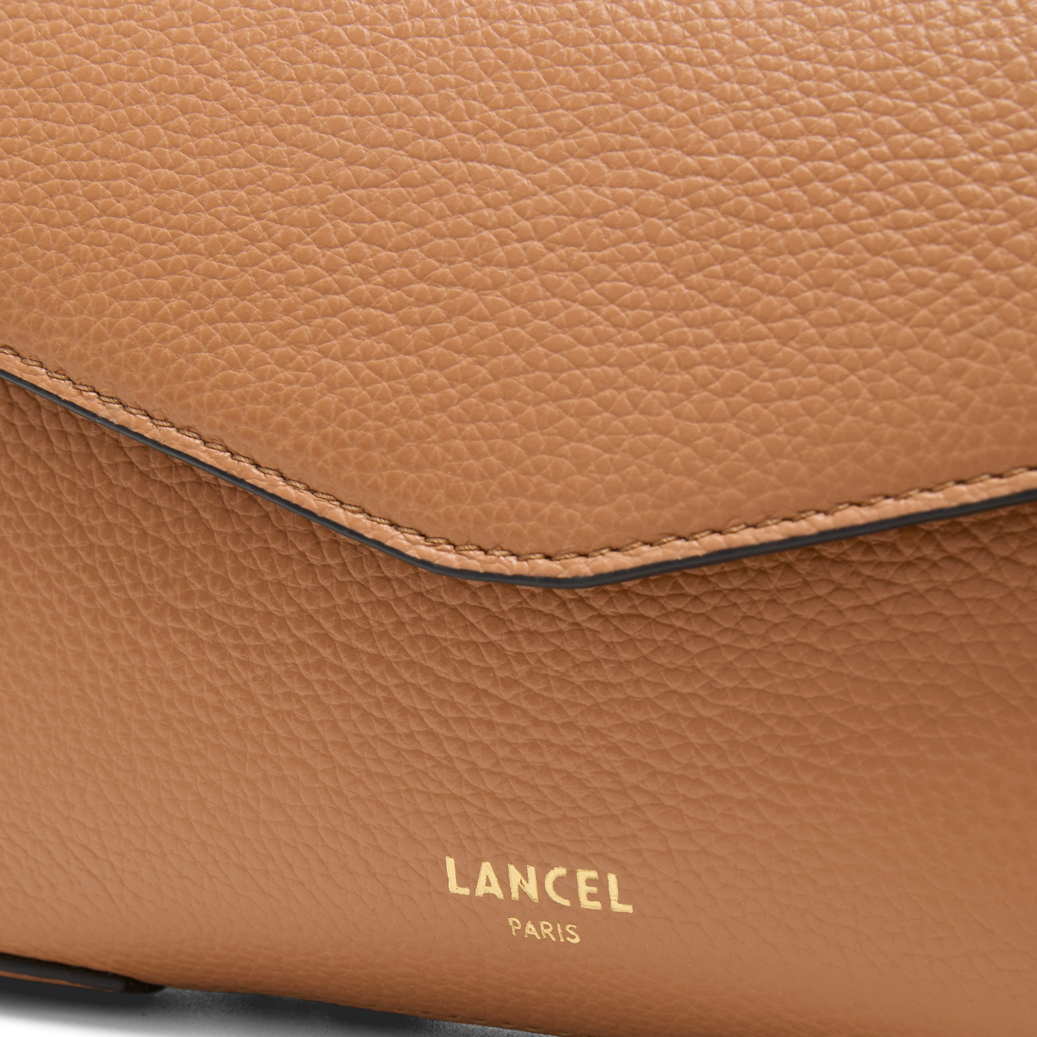 POUCH ON CHAIN WITH REMOVABLE CARDHOLDER - Image 5